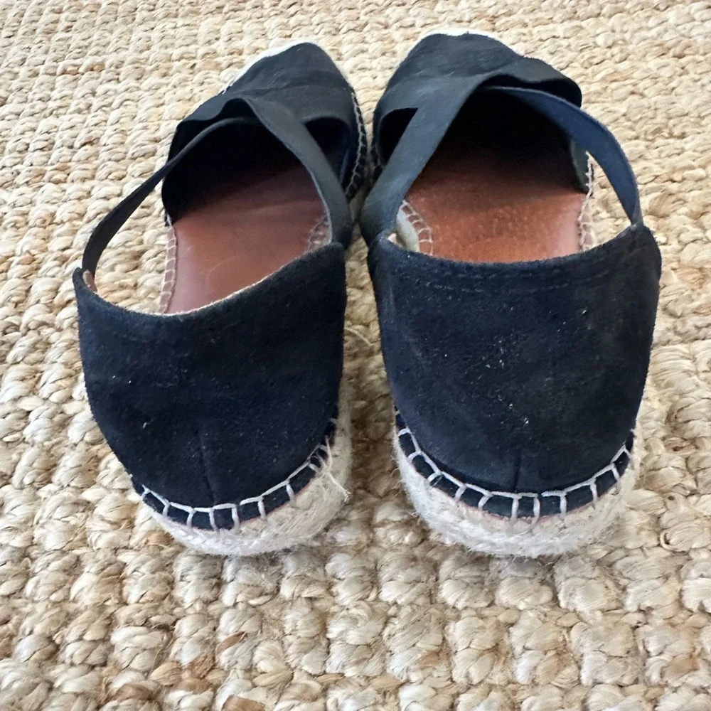 Fabiolas size 40 9-9.5 Black Suede Closed Toe Cross Espadrille Sandals SPAIN